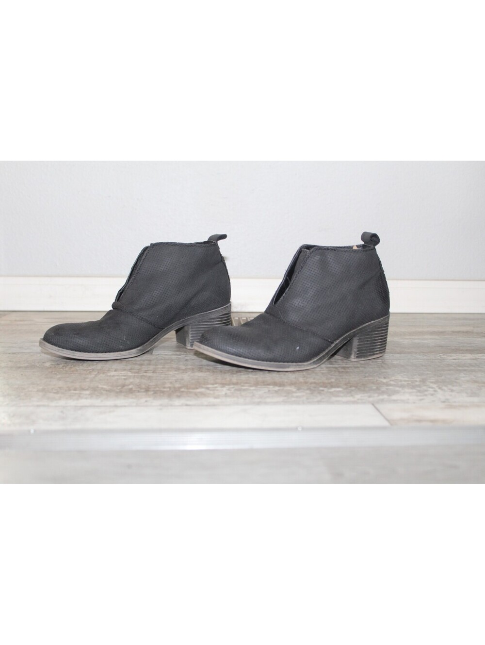 Billabong Eccentric Youth US 6 Black Ankle Boots